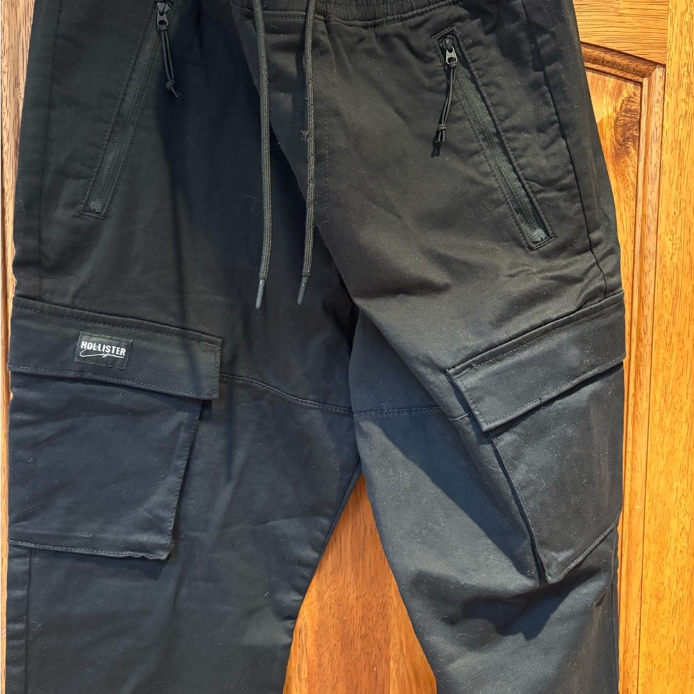 Hollister Men's Dark Cargo Pants